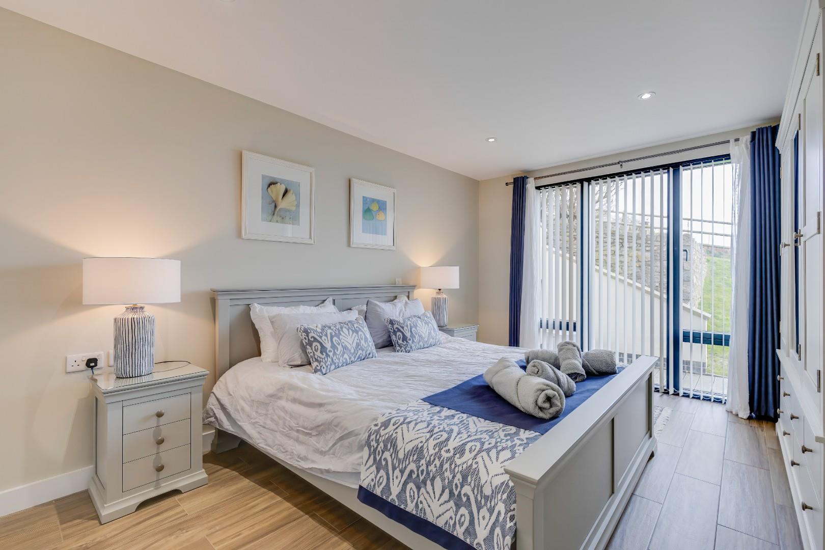 Apartment 6, Horizon, Slon Lane, Ogmore By Sea, Vale of Glamorgan, CF32 0PN